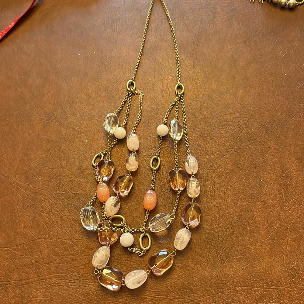 Costume jewelry 32” chain used in good condition